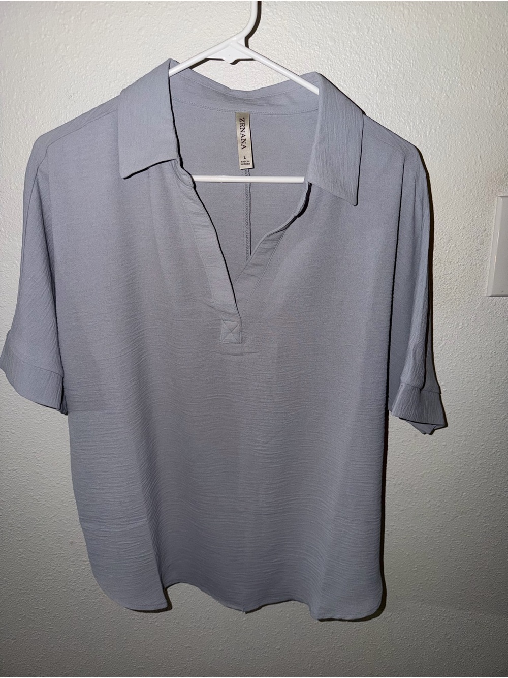 Zenana Outfitters Light Grey Split V-Neck Collared Blouse NWOT